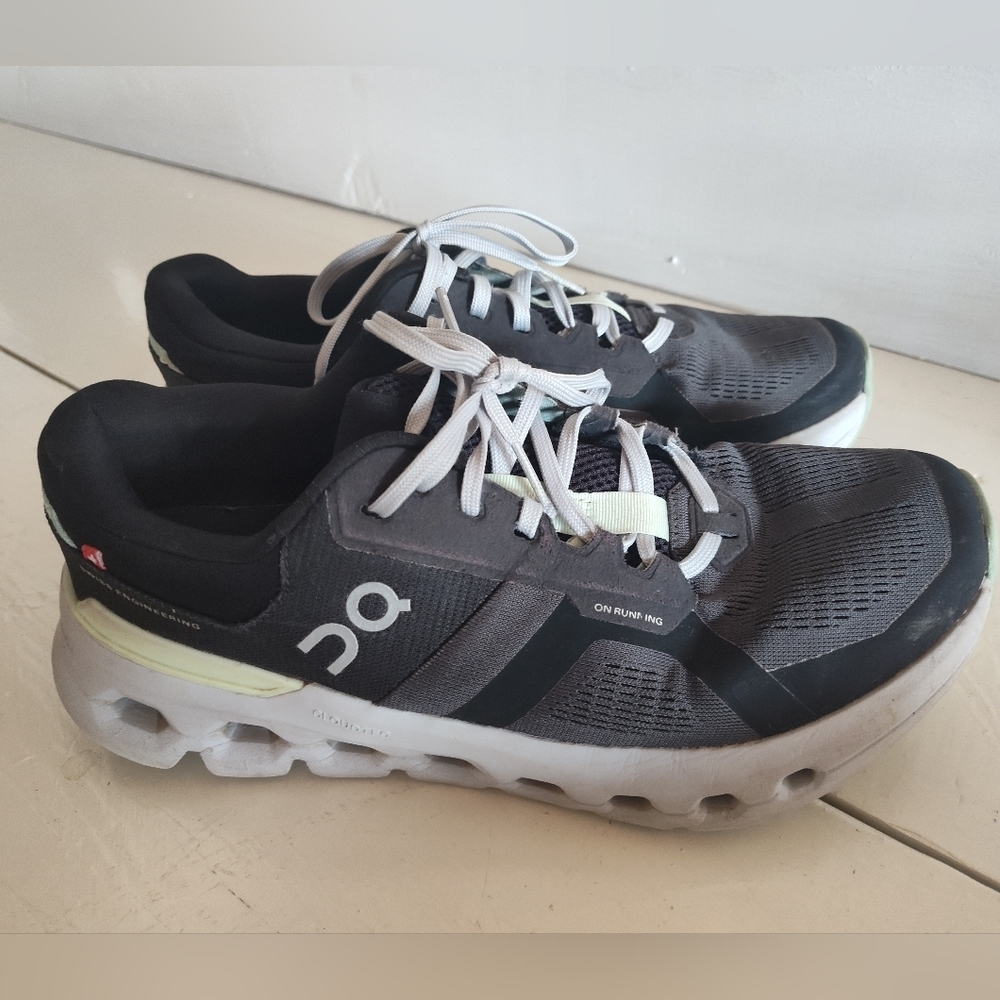 On Running Cloudrunner 2 | Women's | Blue Grey | 9.5